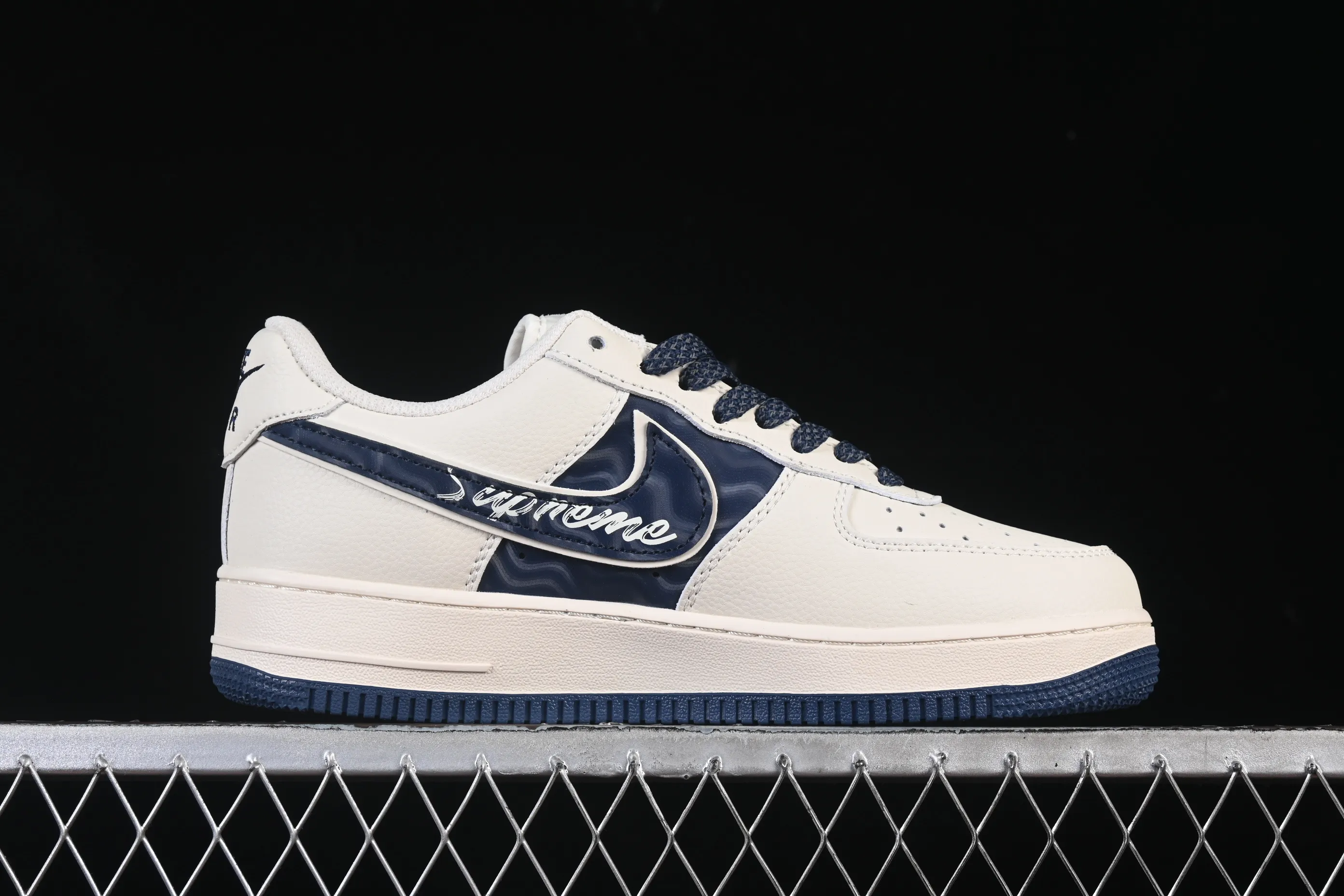 All categories Nk Air Force 1 Air Force series Nk Air Force 1 Low Air Force low top Nike Air Force 1'07 Low Supreme co-branded corrugated beige Air Force 1 low top casual sneakers XY2025-001